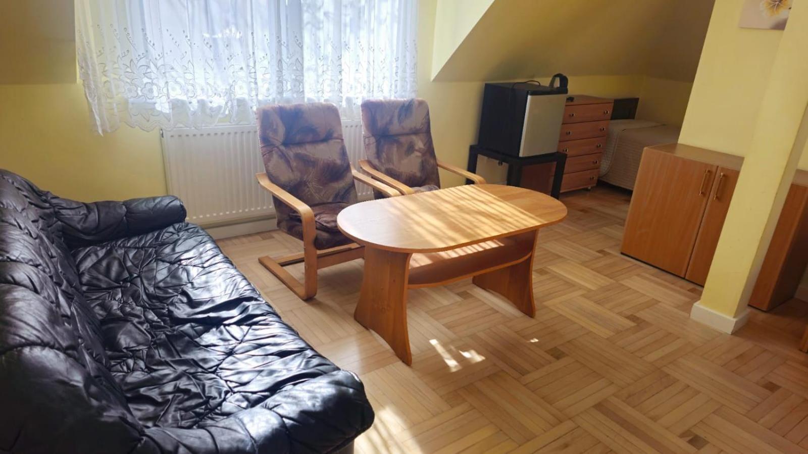 Krystyna Homestay *