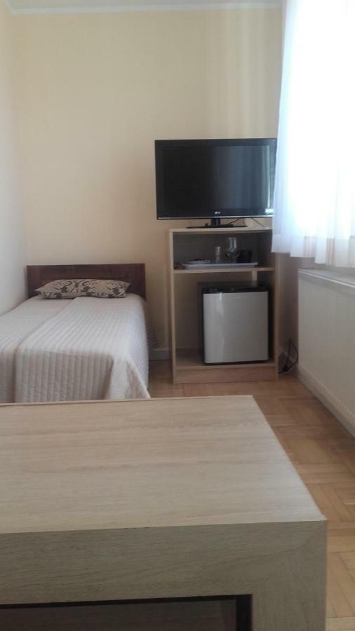 Krystyna Homestay Dzwirzyno